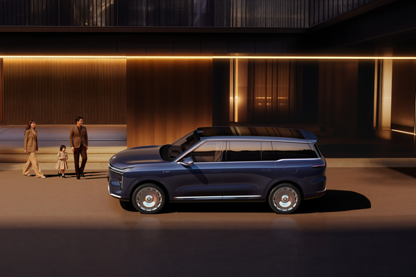 33.69万元起，上汽旗舰?智己LS9正式开启预售 以全球巅峰科技，颠覆30万级大六座SUV格局