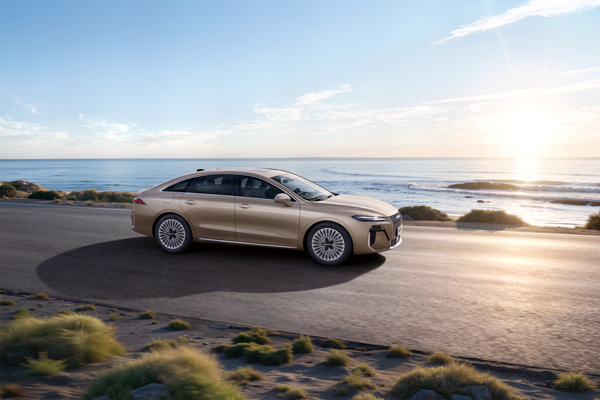 荣威M7 DMH重磅上市，限时美好价8.58万元起享新能源时代家轿王